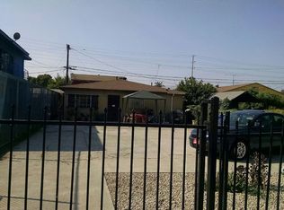 240 E 99th St, Los Angeles, CA 90003