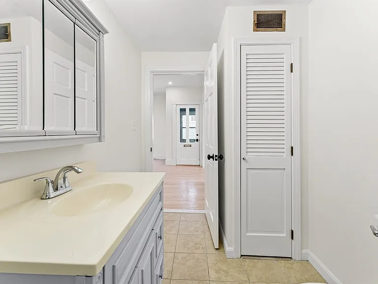 107 Water St #107 — Photo 18