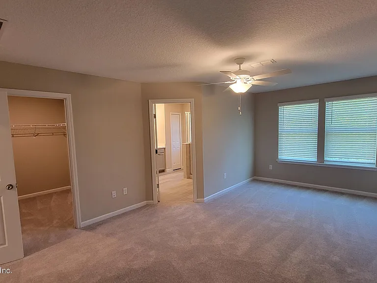 12870 Josslyn Ln — Photo 9