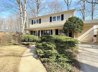 5037 Linette Ln, Annandale, VA 22003