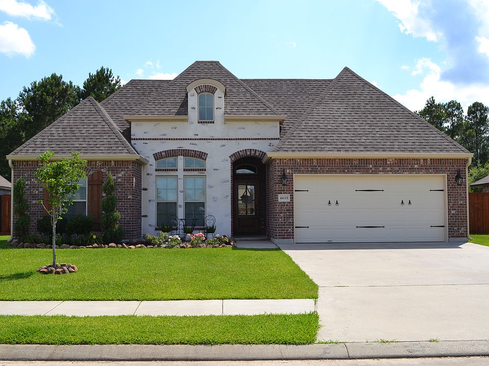 1st image of 6635 Woodridge Dr