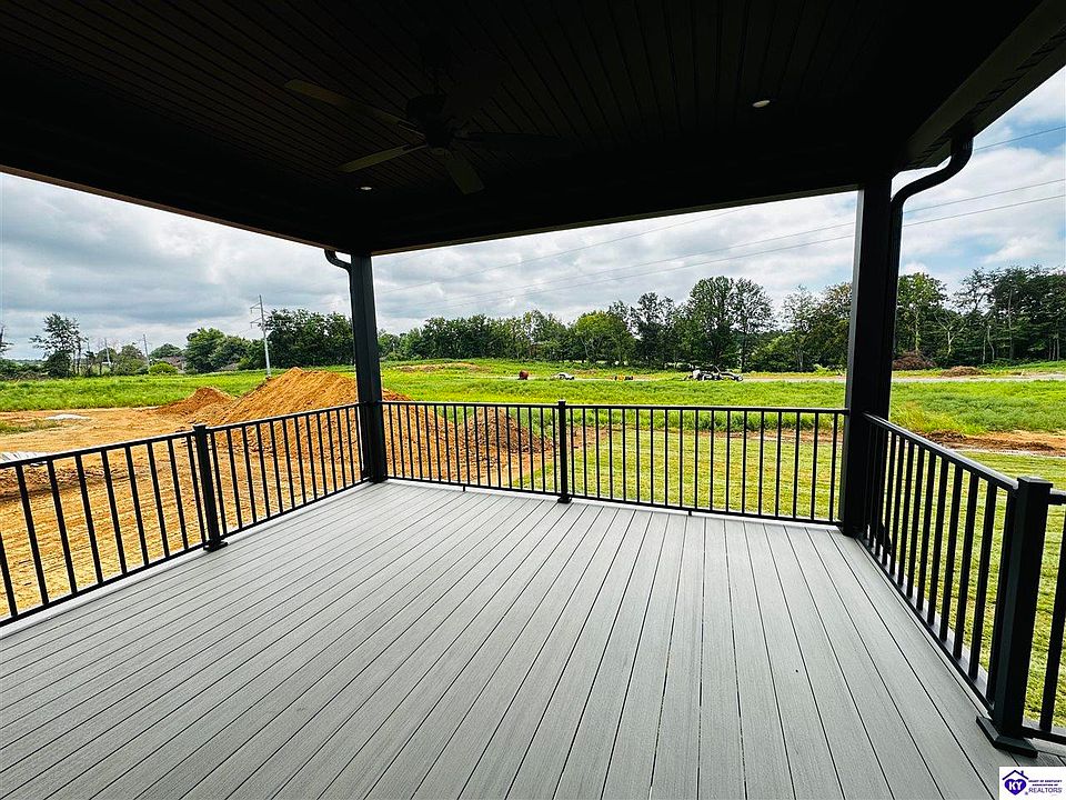 2nd image of 201 Sweet Grass Cir