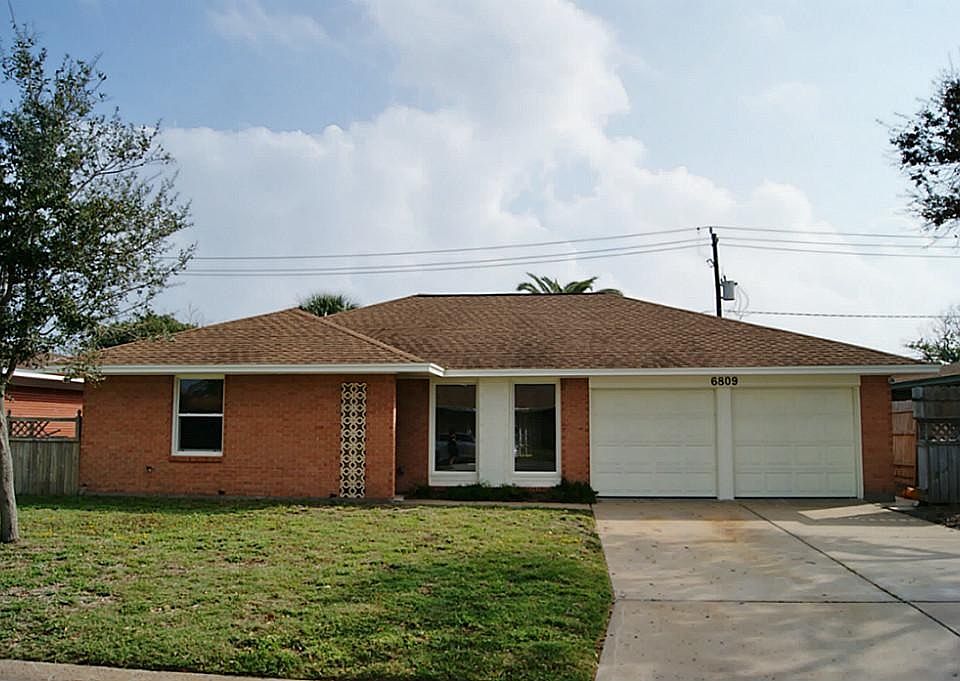 1st image of 6809 Fairway Dr