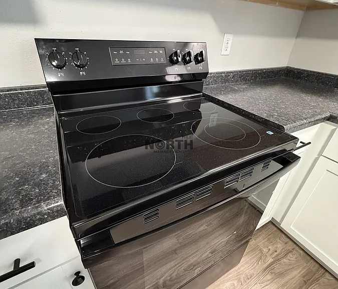 1723 Nokomis St #1 — Photo 11