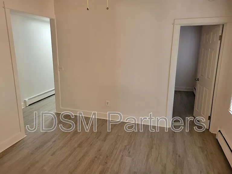 1570 Detroit St #4 — Photo 8