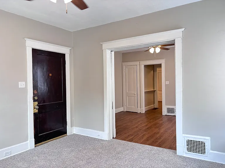 4030 Burwood Ave #2 — Photo 7