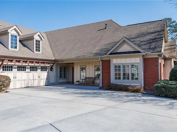 2462 Ballantrae Cir, Cumming, GA 30041