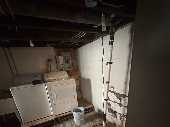 5th image of 361 W 7th Ave