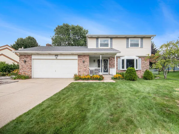 5934 Stonyhill Ln SE, Kentwood, MI 49508