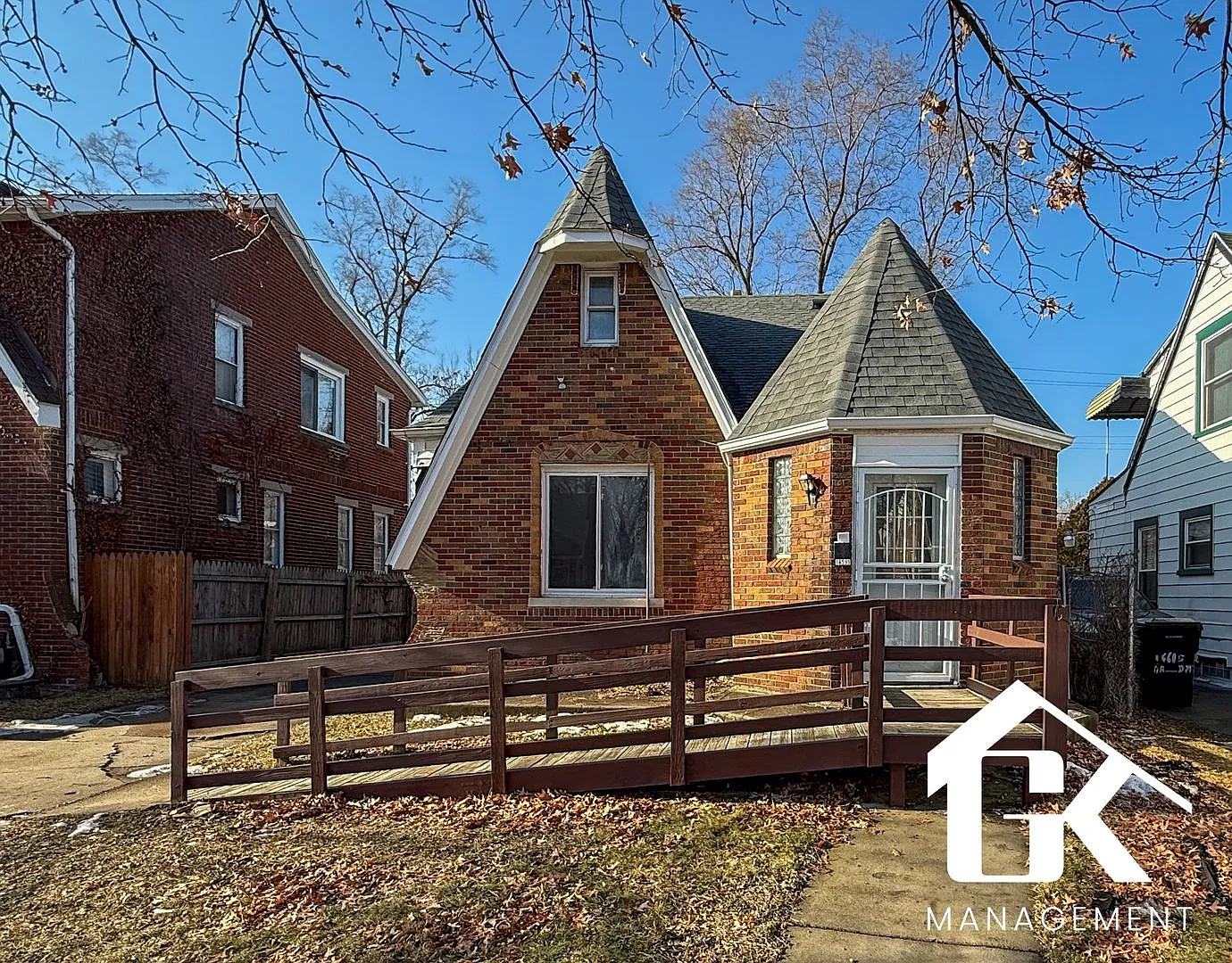 Fully remodeled 3 Bed 2.5 Bath — Photo 1