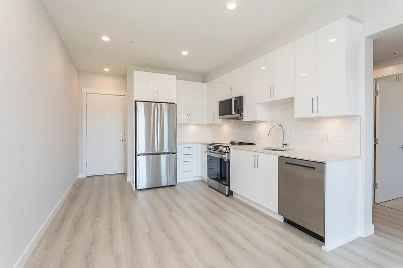 514-8423 Cedar St — Photo 3