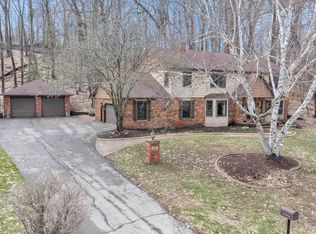 382 Ellortina Cir, Green Bay, WI 54302