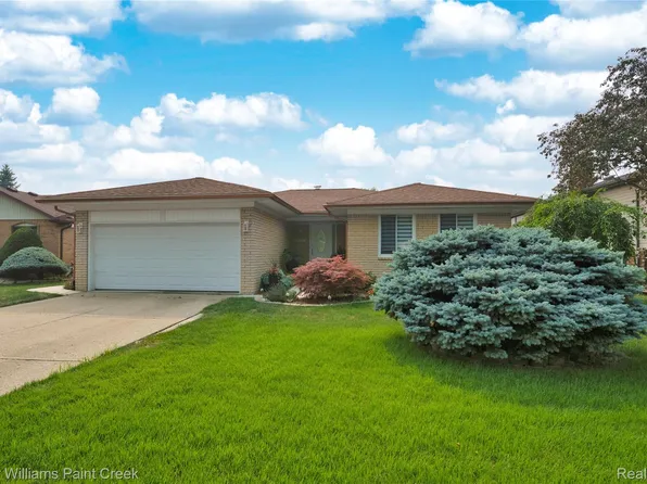38727 Mount Kisco Dr, Sterling Heights, MI 48310