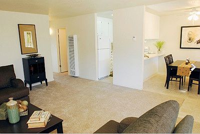 5th image of 1690 N Tracy Blvd APT 1