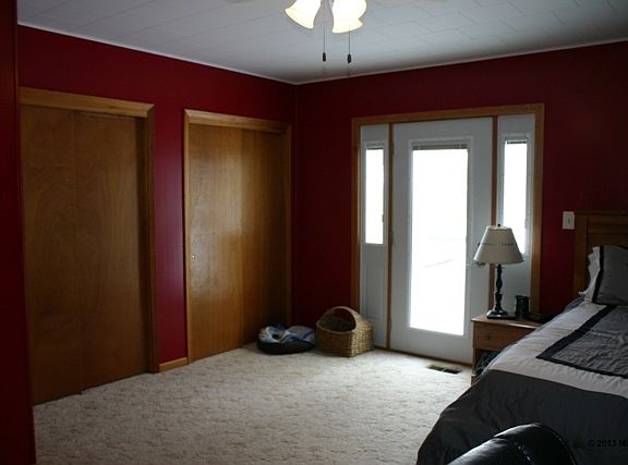 5th image of 815 9th St NE