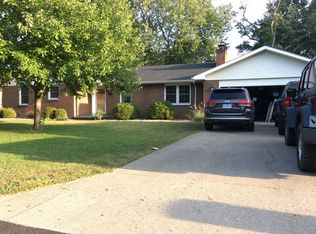 1041 W 8th St, Seymour, IN 47274