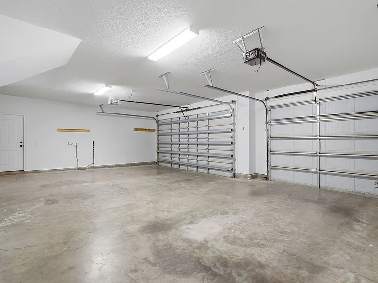 7151 Reef St — Photo 40