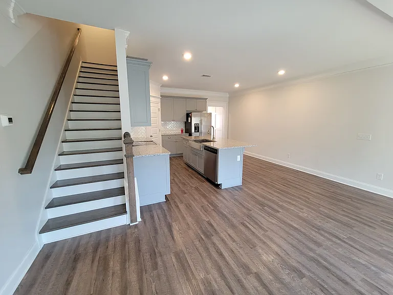 142 Canton Park Ave — Photo 10