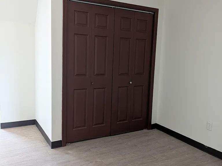 310 William St #3 — Photo 10