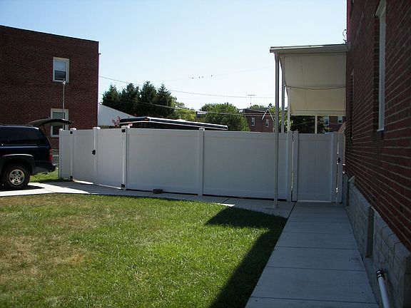 6 Ft Vinyl Fencing for Privacy