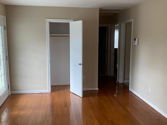 2nd image of 4 Hodges Ln