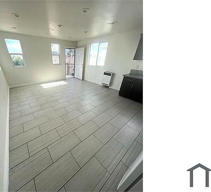 5th image of 10020 Avalon Blvd #3