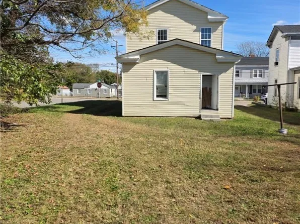 1200 Melville St, Petersburg, VA 23803