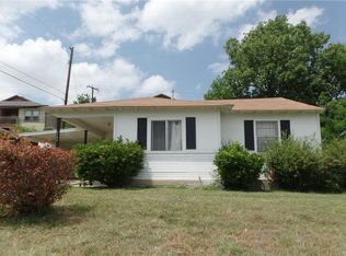 5800 Manhattan Dr, Fort Worth, TX 76107