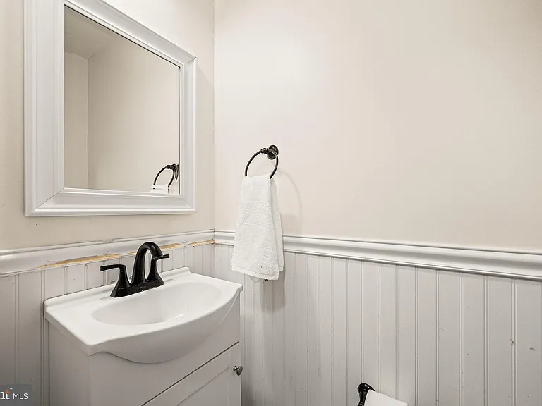 705 Shippen Dr #705 — Photo 17