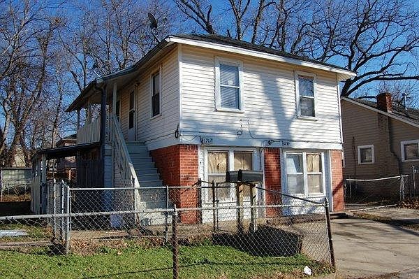 2nd image of 1210 N Ellison Ave