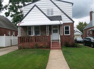 198 Ash St, Valley Stream, NY 11580