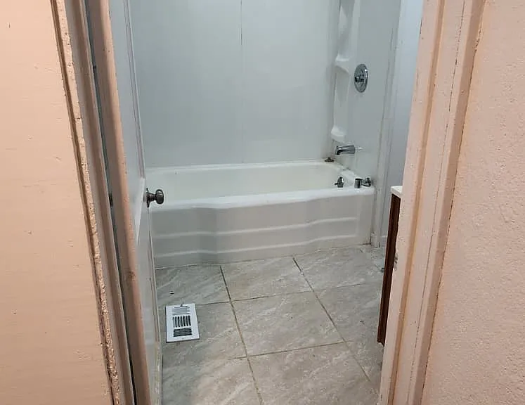 2908 S Battery St — Photo 15