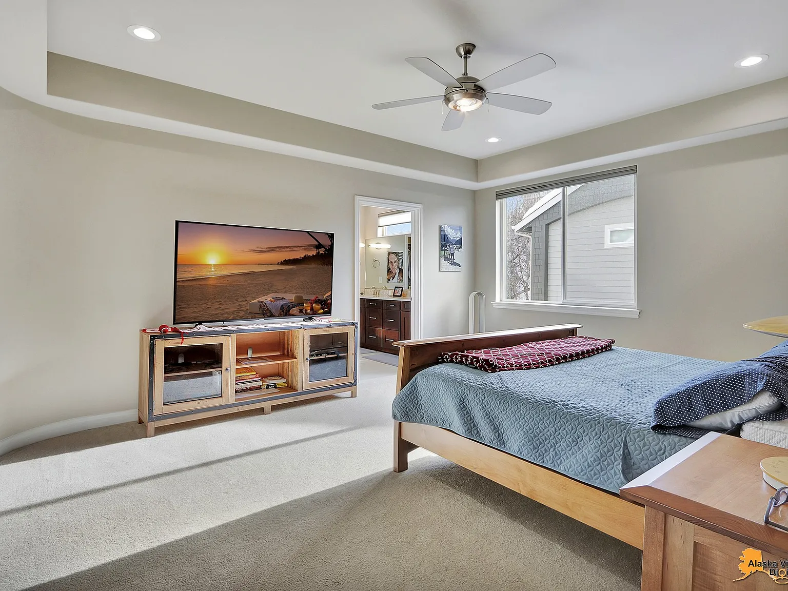 2 bed, 1864 sqft, $5,500 — Photo 4