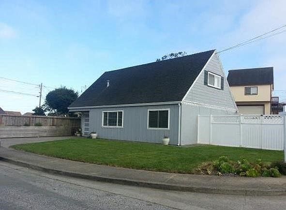 1st image of 395 Mina Ln