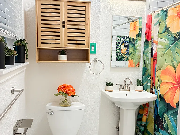 512 E Dewey Pl #6 — Photo 1