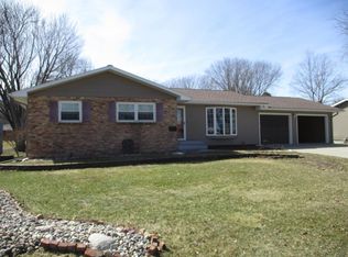 315 Oak St, Laurens, IA 50554