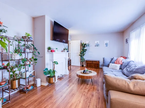 02 - 1022 E Warrington, 1022 E Warrington Ave S #1, Pittsburgh, PA 15210