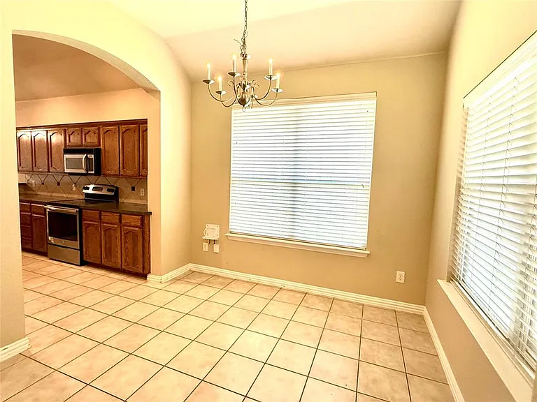 10008 Coolidge Dr — Photo 7