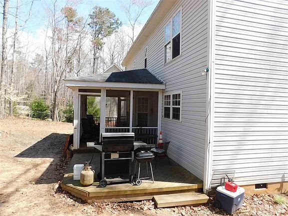 4th image of 1110 Sagamore Dr
