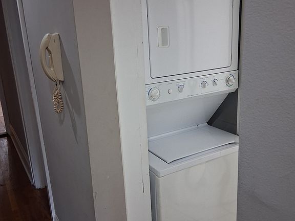 3rd image of 2764 Lancashire Rd APT 2A