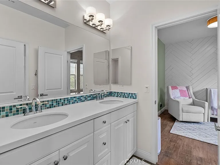 33 Gamella St — Photo 22