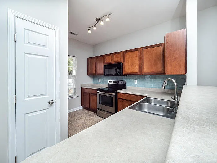 Building Photo - 5992 Osprey Cove Dr