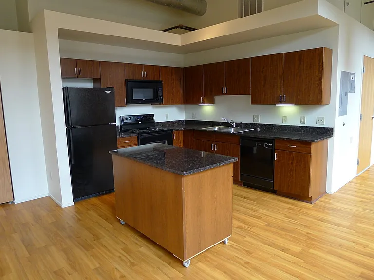 The Lofts at New Amsterdam — Photo 25