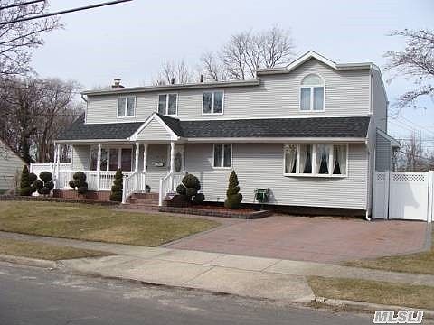 1st image of 670 Everdell Ave