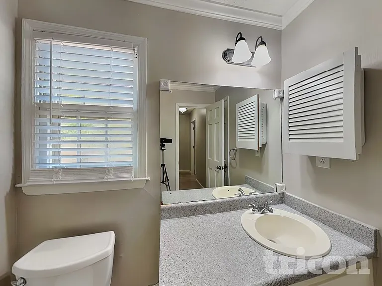100 Creekwood Ct — Photo 13