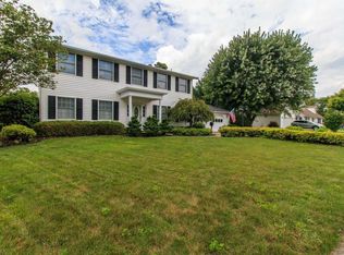 765 Towne Krier Ct, Newark, OH 43055