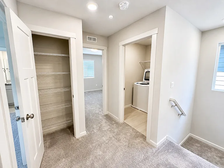 31693 NW Turel Dr — Photo 11