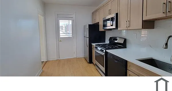 1624 Purdy St #2