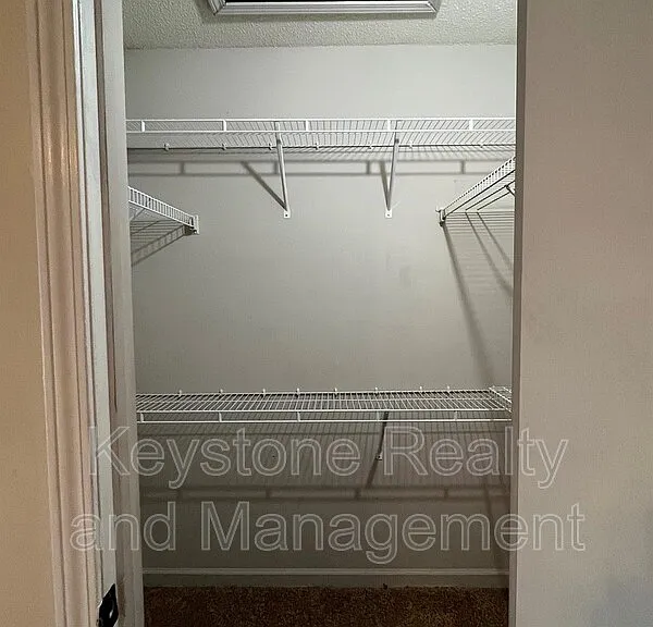 404 Sideline Dr — Photo 10