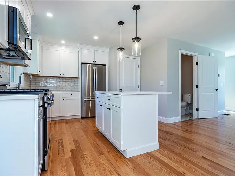 83 Cadora Ave — Photo 25
